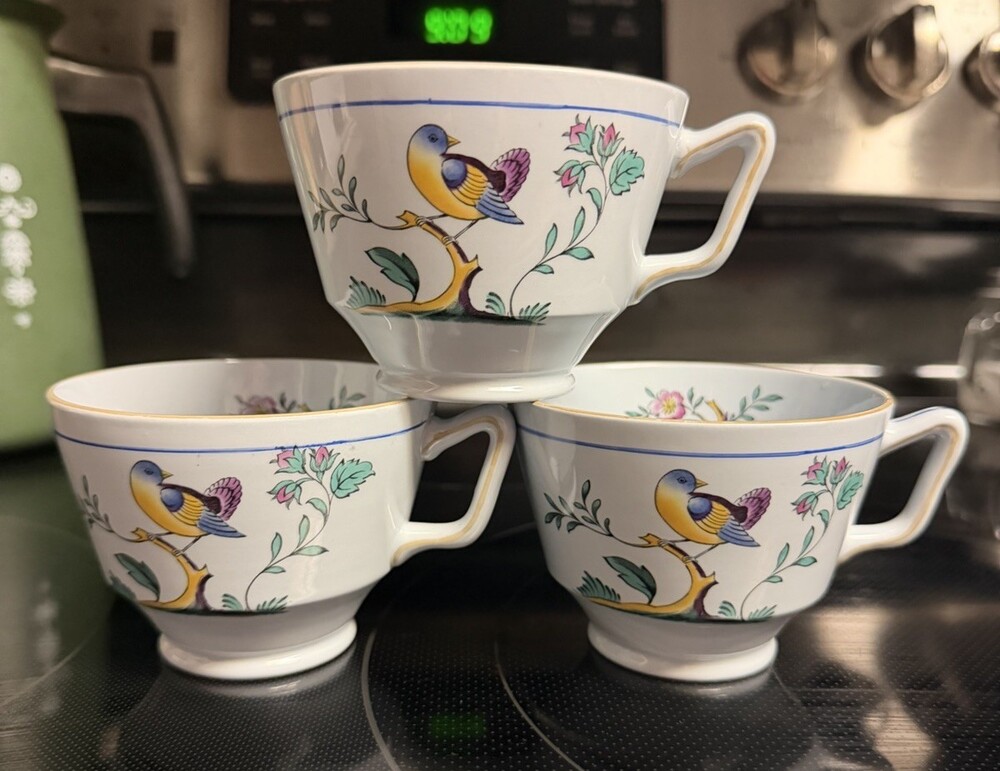 Spode "Queen's Bird" (Pattern Y4973) London Shape Footed Cup Set Of 3 Cups